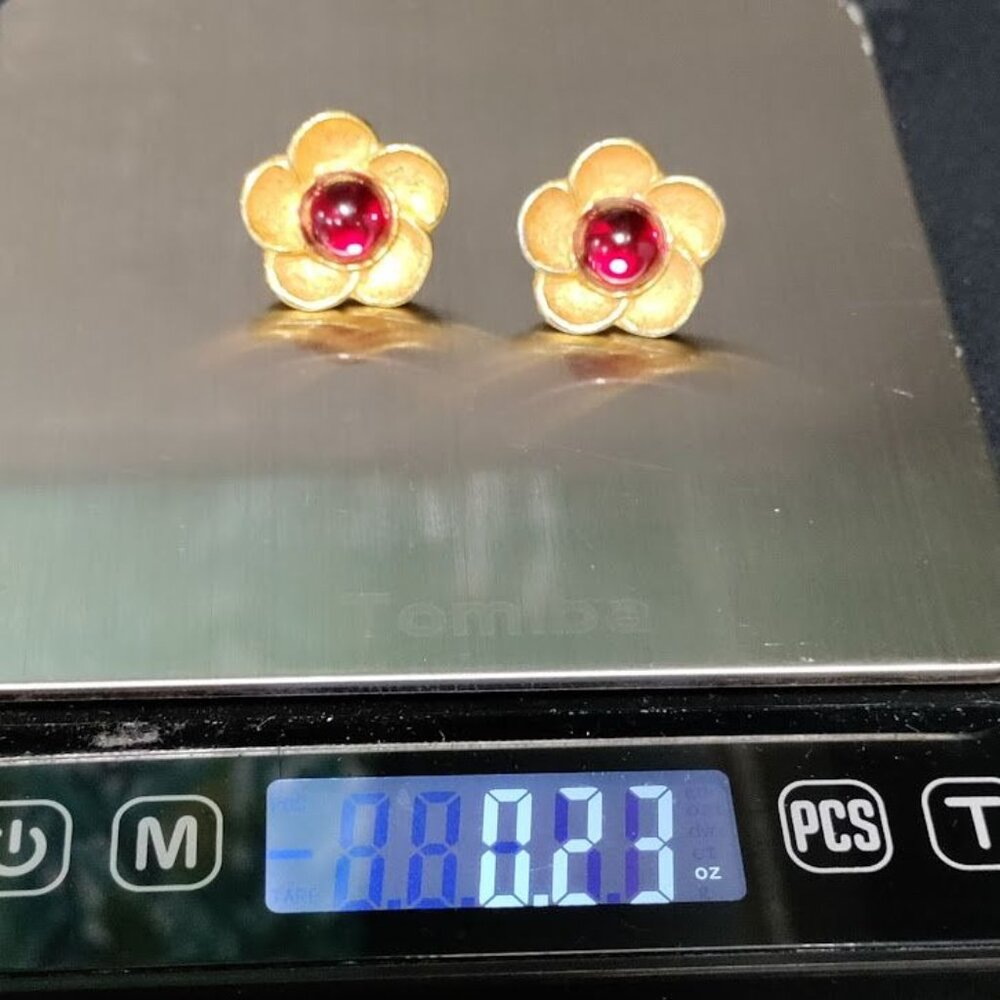 Vintage MMA Gold Plated Red Ruby Stone Flower Stud Earrings - Picture 7 of 7